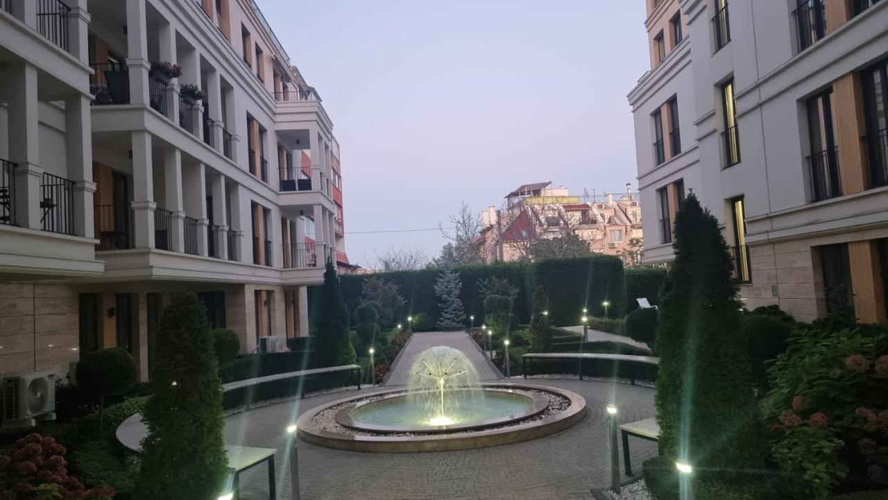 Apartment In Evargreen Complex With Terrace 瓦爾納 外观 照片